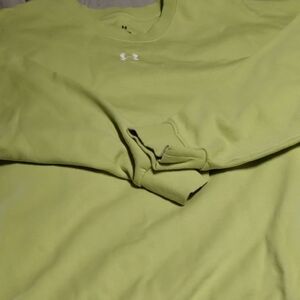 Under Armour Men's Bright Green Sweatshirt